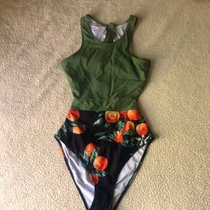 Cupshe Swimsuit